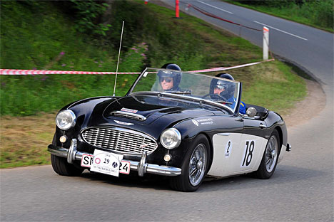 Austin Healey 3000 var en drøm af en sportsvogn for 50 år siden. Denne køres af Hans Geschwendtner fra Munkebjerg Hotel